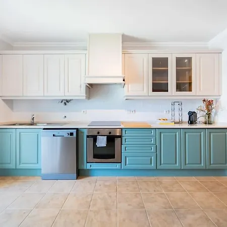 Serenity Tapada - Pool, Cinema & Gym * نازاريه