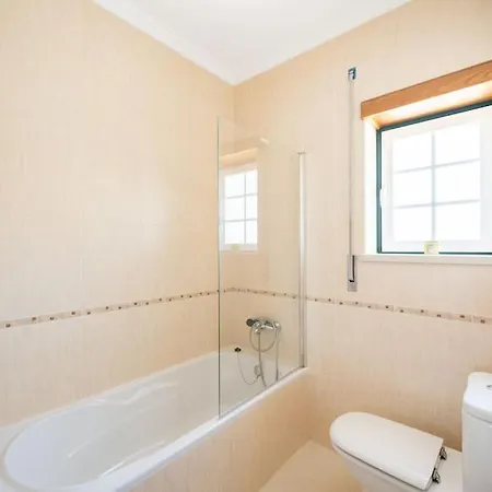 Serenity Tapada - Pool, Cinema & Gym فيلة