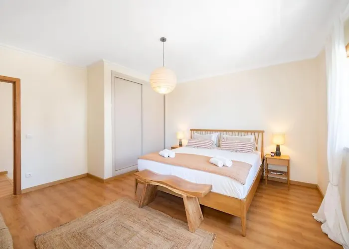 Villa Serenity Tapada - Pool, Cinema & Gym Nazaré