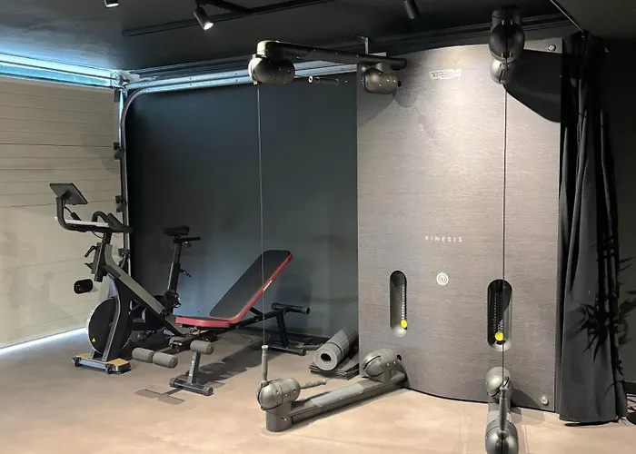 Villa Serenity Tapada - Pool, Cinema & Gym