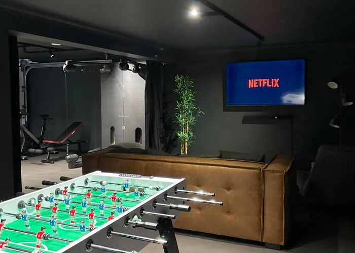 Villa Serenity Tapada - Pool, Cinema & Gym *