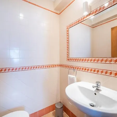 Villa Serenity Tapada - Pool, Cinema & Gym *