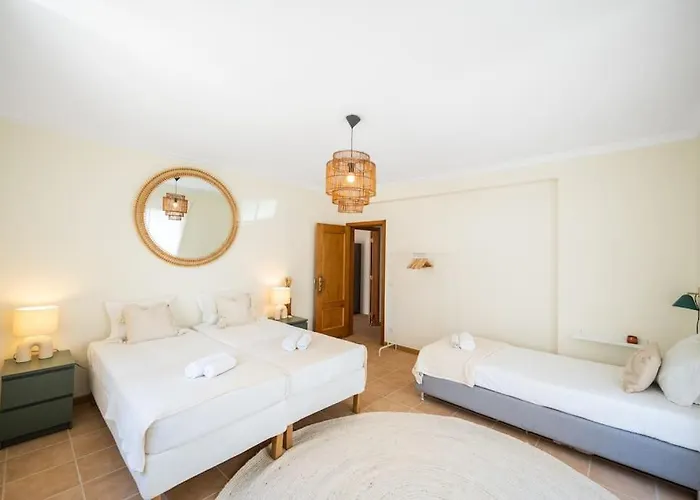 Serenity Tapada - Pool, Cinema & Gym Nazaré