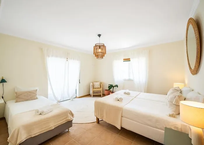 Serenity Tapada - Pool, Cinema & Gym Nazaré